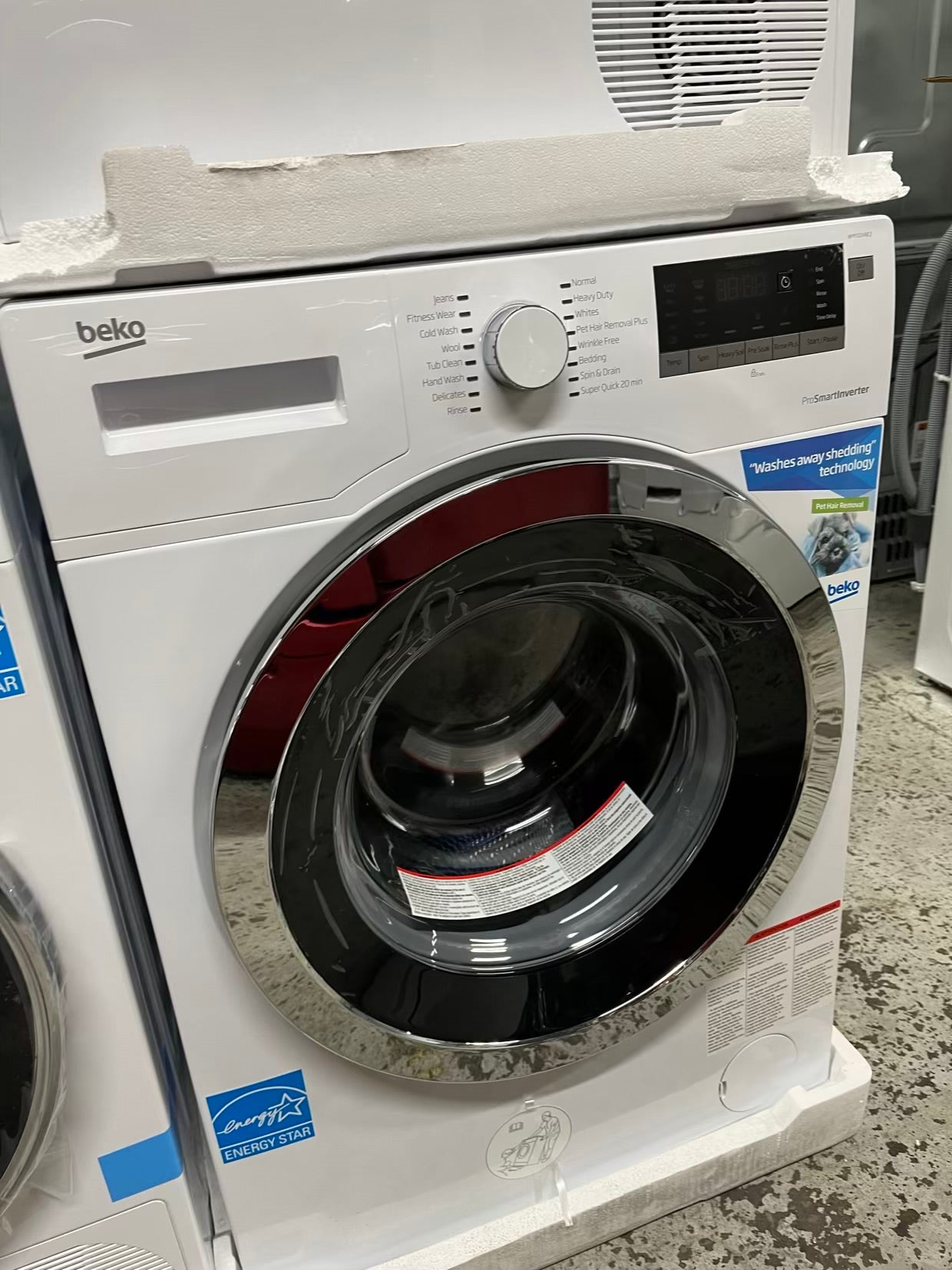 Open Box 📦 Scratch & Dent Beko 24" Front-Load stackable 1.94 cu ft washer & Heat Pump Ventless Front Load Dryer 4.5 cu ft 220v electric #WD635KB
