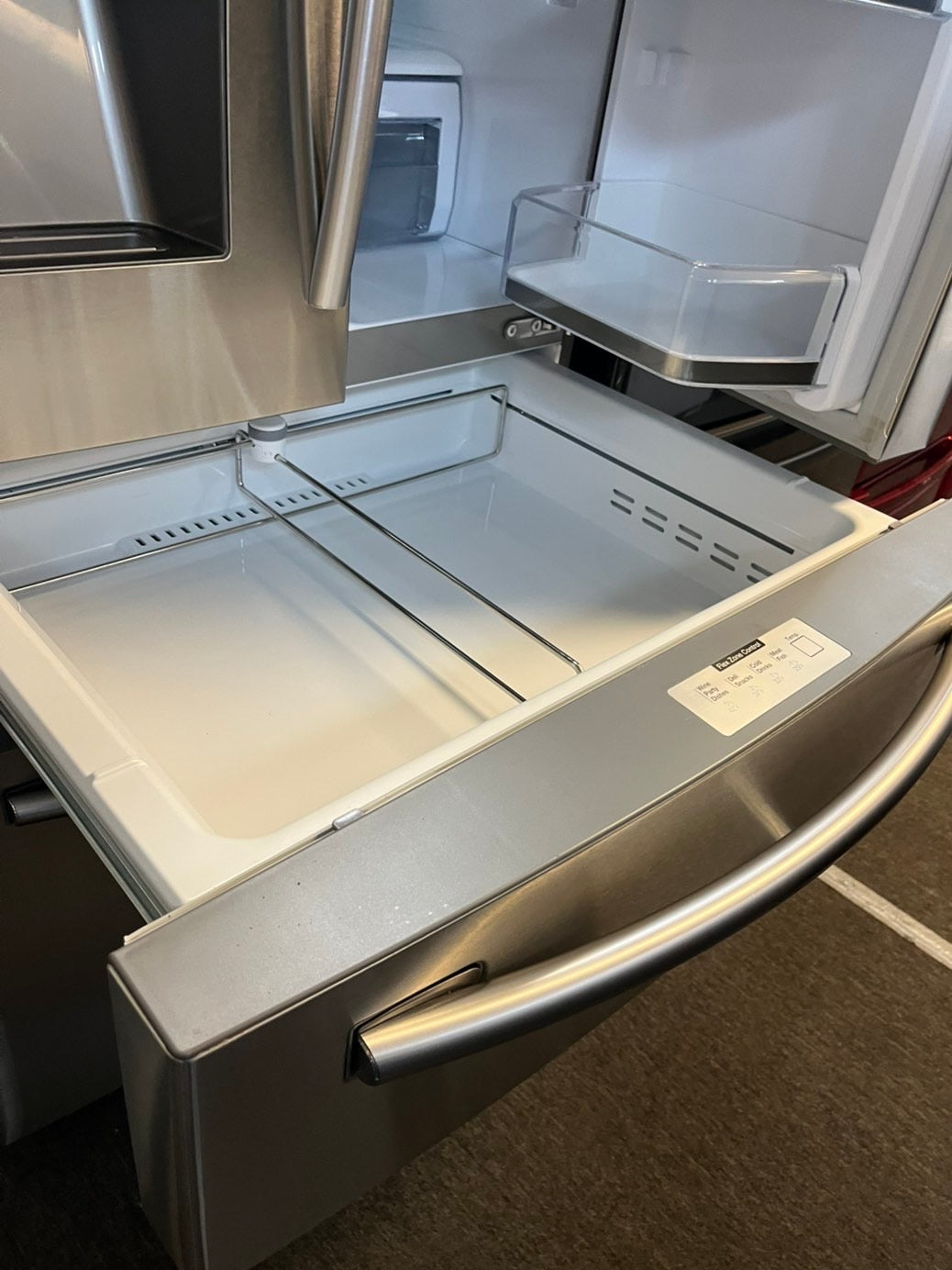 =•Samsung 33” wide 4-doors French door Refrigerator 33w x 69h 30”1/2depth. /stainless steel w/ ice water dispenser 33" #RFSMG338L