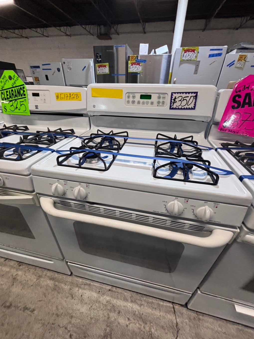 >*GE  Gas range 4 burner bake broil Hi/Lo self clean in  white used-Refurbished 30” #G2J12B