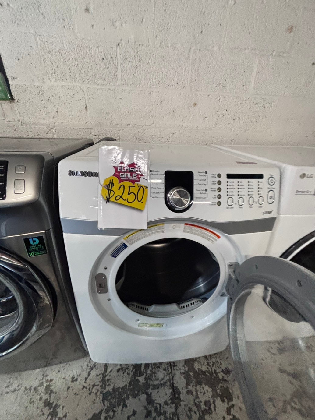 >*July 4th sale 🔥🇺🇸 samsung steam sensor Dry front load stackable electric 220v dryer in white  color used-refurbished 27" #DEDU1NB