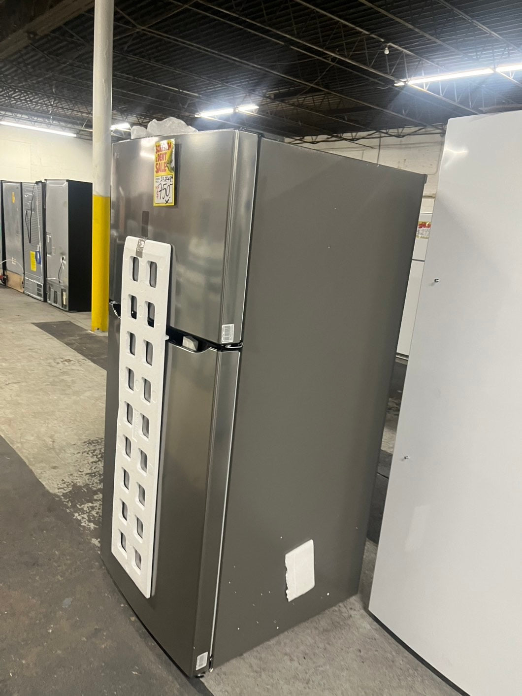 Open box 📦 New S/d LG 30 in. W 20 cu. ft. Top Freezer Refrigerator w/ Multi-Air Flow and Reversible Door in Stainless Steel,ENERGY STAR #RFLG208B