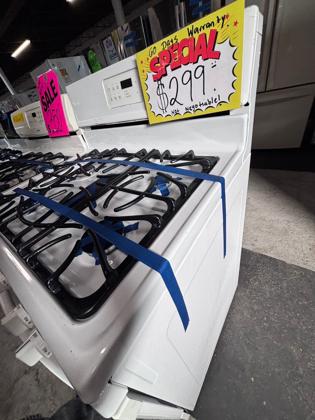 >*July 4th SALE🔥frigidaire  Gas range 5 burner bake broil Hi/Lo self clean in  white used-Refurbished 30” #FG16J2B