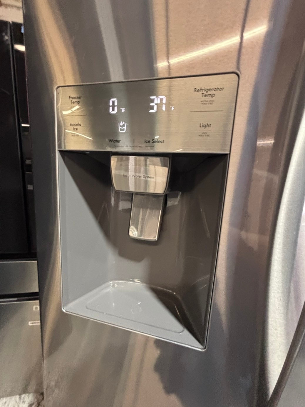 >*special🔥36”kenmore  French doors  fridge  stainless steel (ice maker  doesn’t work) only water 💦 dispenser works !doesn’t affect on the others functions. 36” #KE24WWB