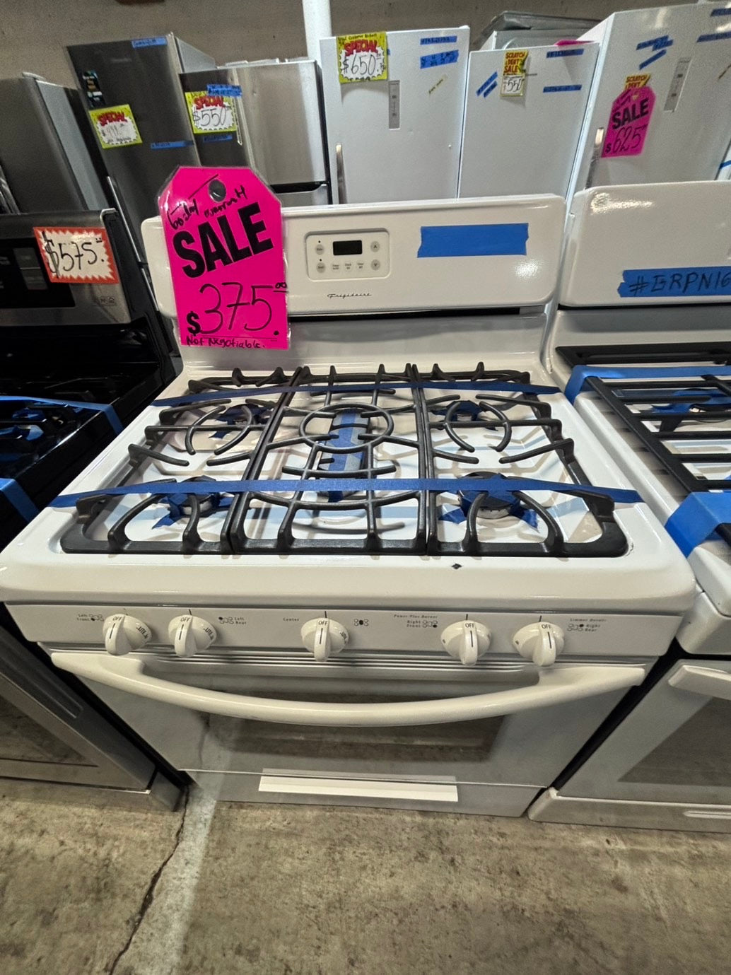>*special🔥frigidaire Gas range 5 burner  bake ,broil Hi/Lo self clean in used-Refurbished 30” #BG776B