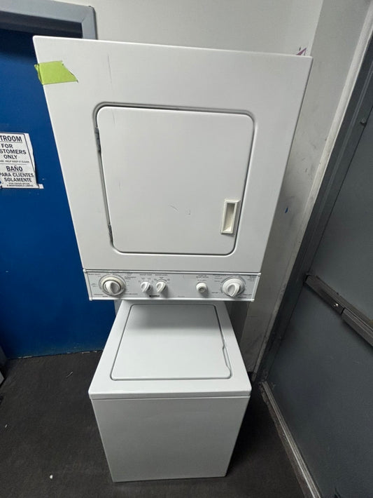 >Kenmore stacked laundry center Electric 220v washer & dryer set used -in white 24" #LC811L