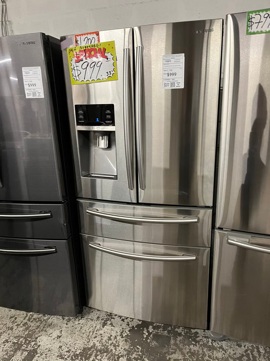- Used Refurbished Samsung Four door refrigerator stainless steel w/icee water dispenser 33" #RF832SB