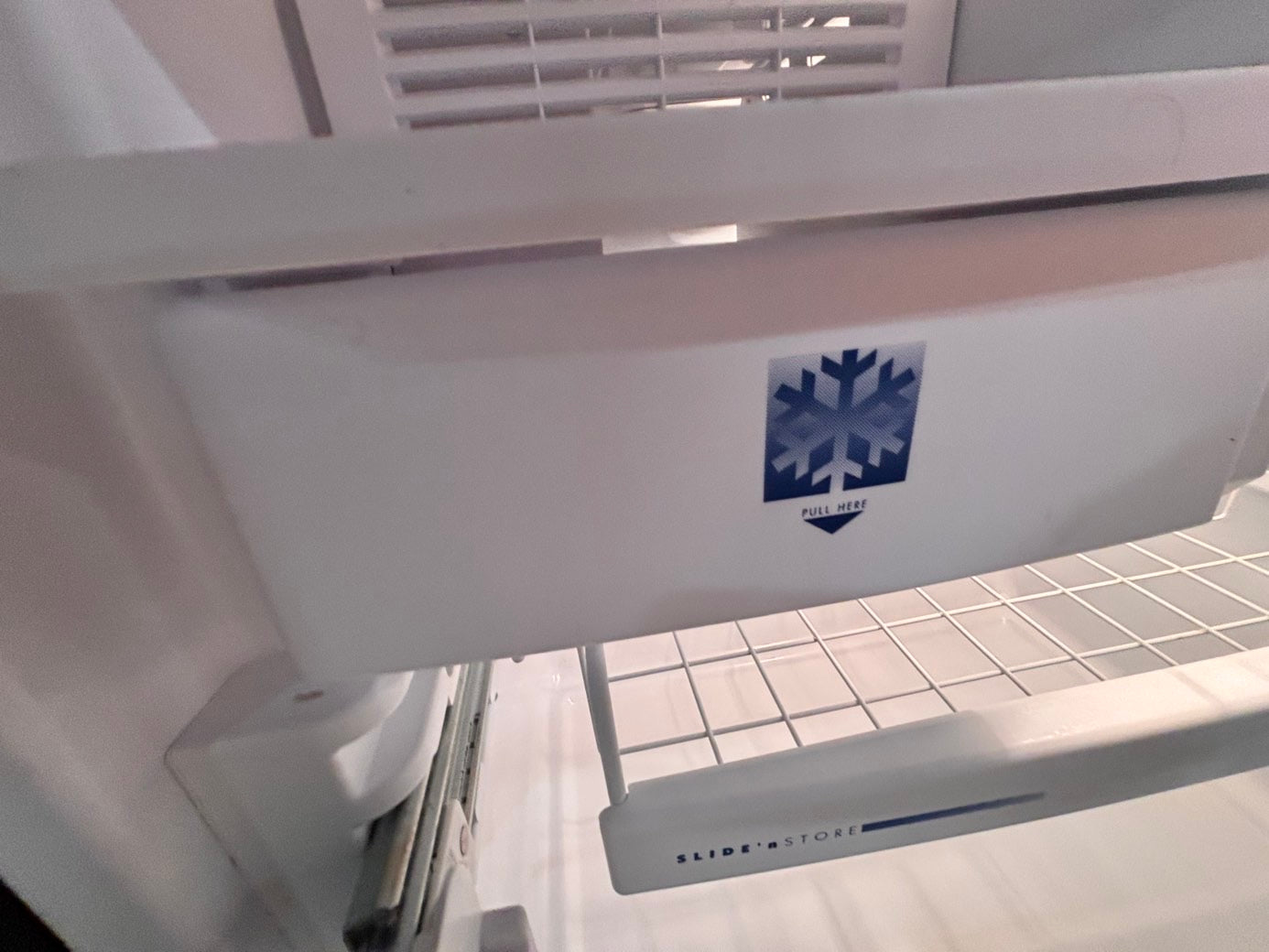 >GE 30” bottom freezer fridge stainless steel with iced maker inside used -refurbished 30” #G5K21B