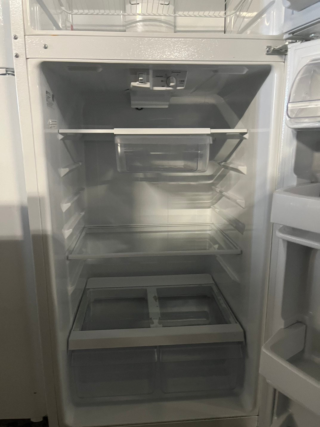 28”Ge top freezer fridge white used-refurbished #RFL89B