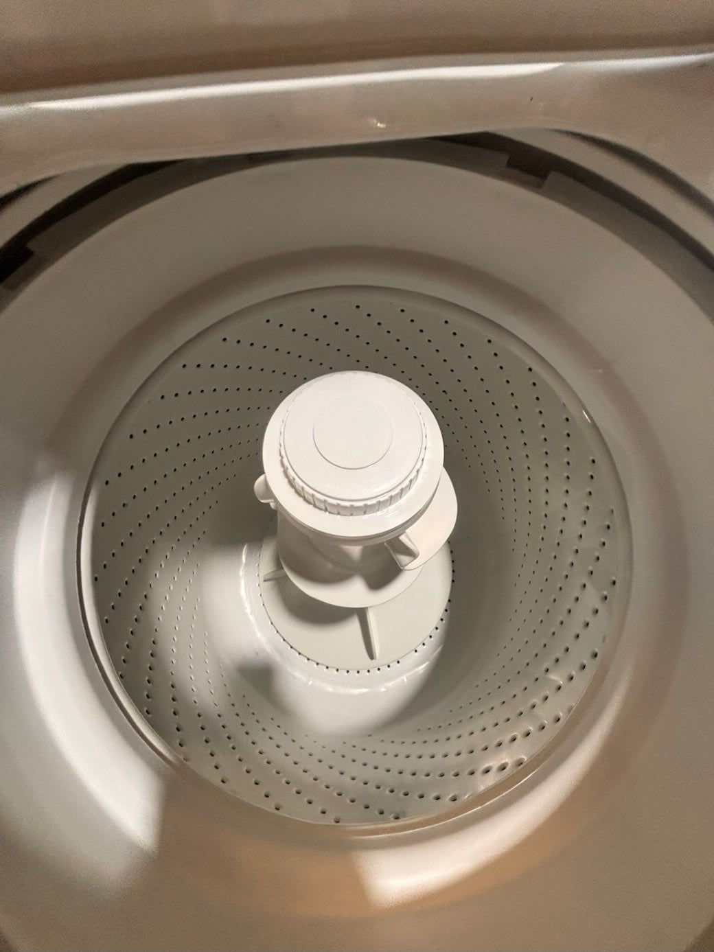 }}Amana Top load washing machine w agitator 27" in good condition,working 💯 with warranty ! used-Refurbished #TWT17TB