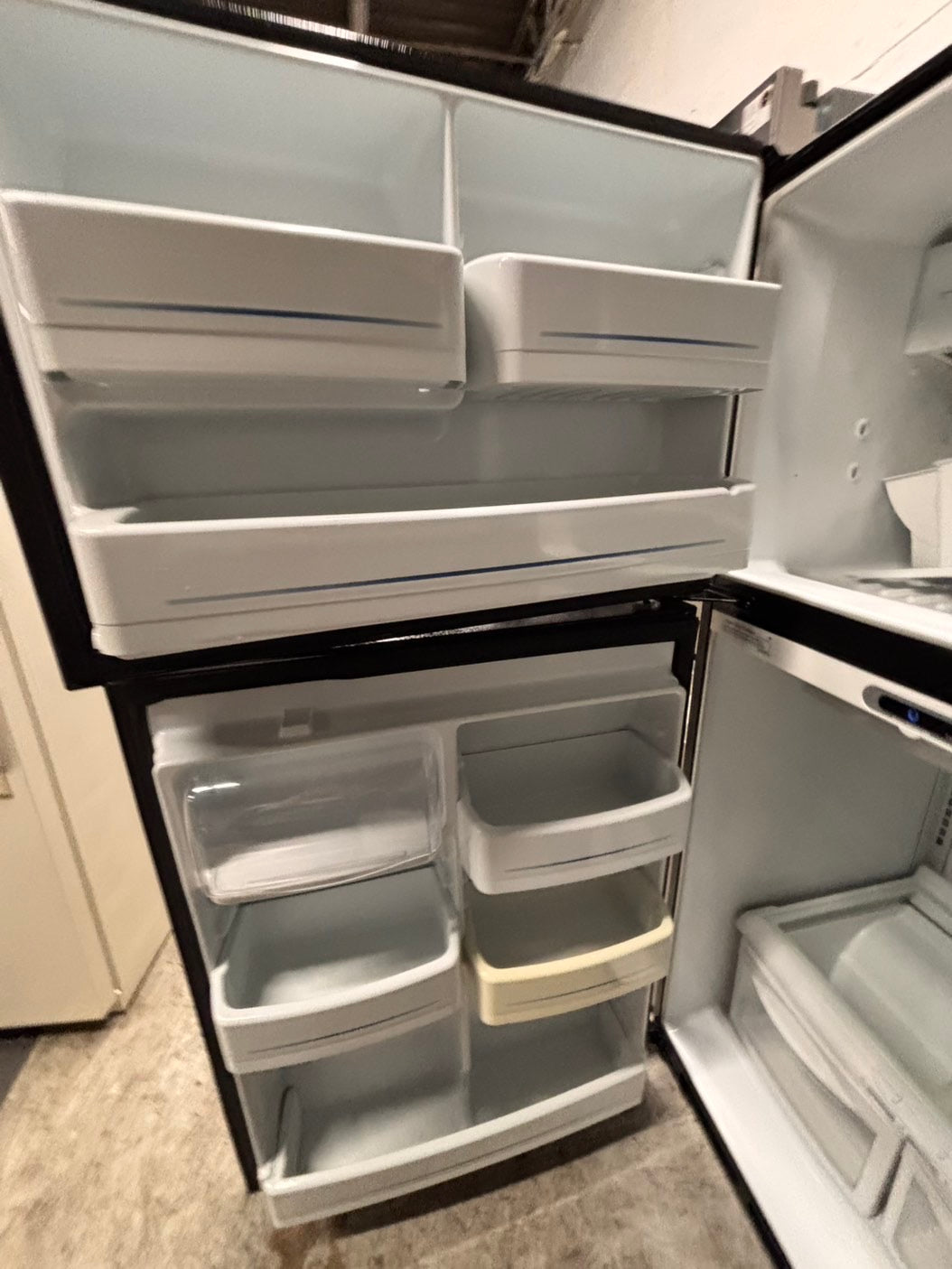 >GE  33” Top freezer fridge   With ice maker inside ,black  used-refurbished #RG21QB