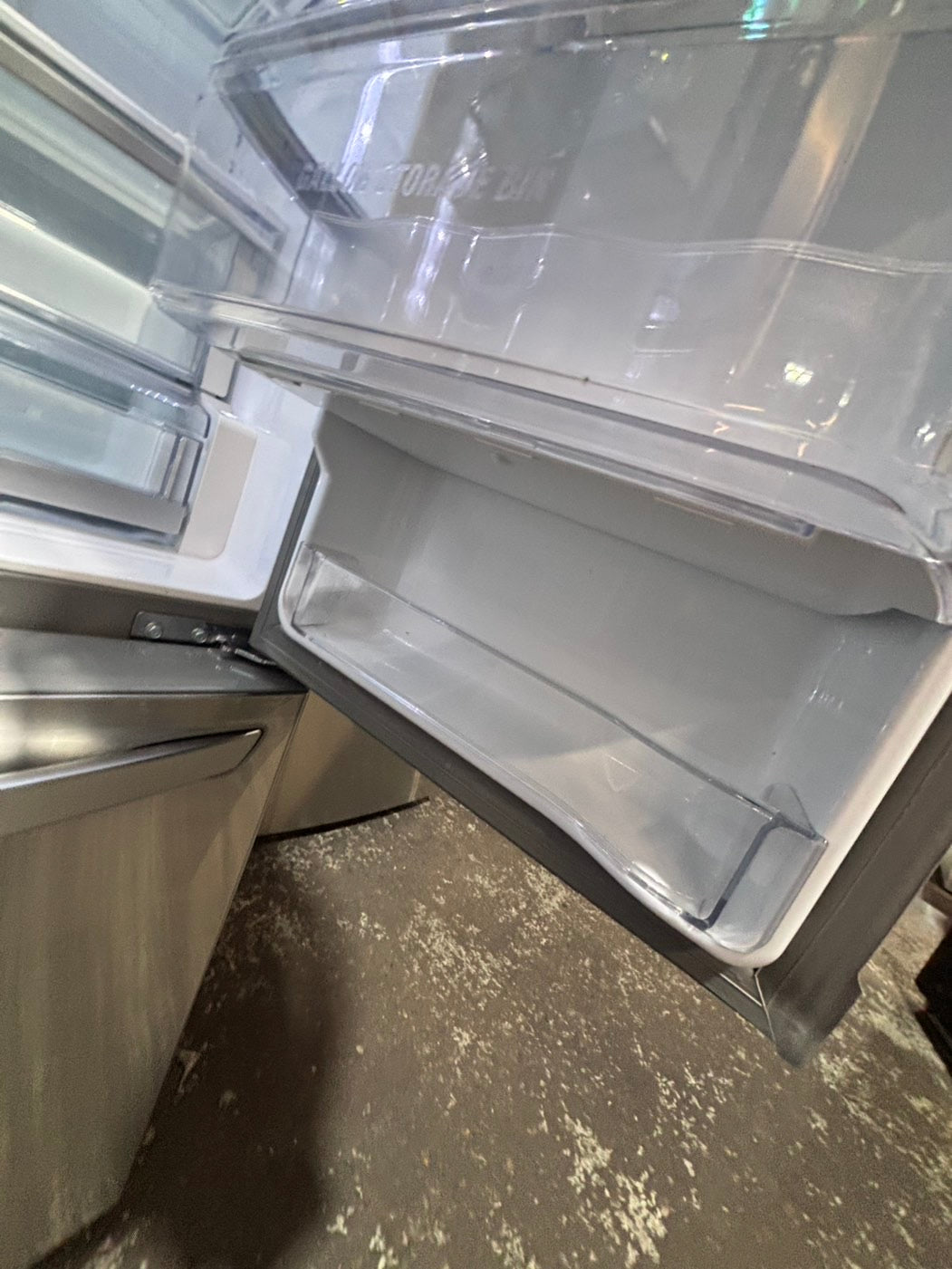 >>36” x69h 24”depth LG  French door Refrigerator counter depth stainless steel w/ ice water dispenser great condition 36" used-refurbished #KVVS24B