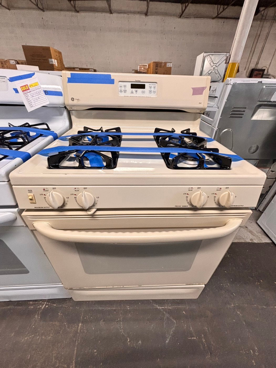 >special sale🔥GE Gas range 4 burner bake broil Hi/Lo self clean in off white used-Refurbished 30” #GEY94ZB