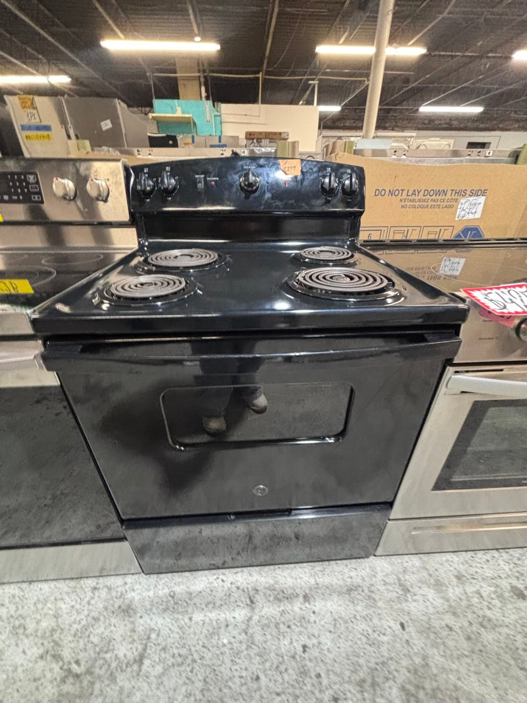 } sale🎈🎈hot point black electric coil top range coil 220v bake /Broil 4 burner used-Refurbished  great condition 30" working 💯 with warranty  #GN4FG4B