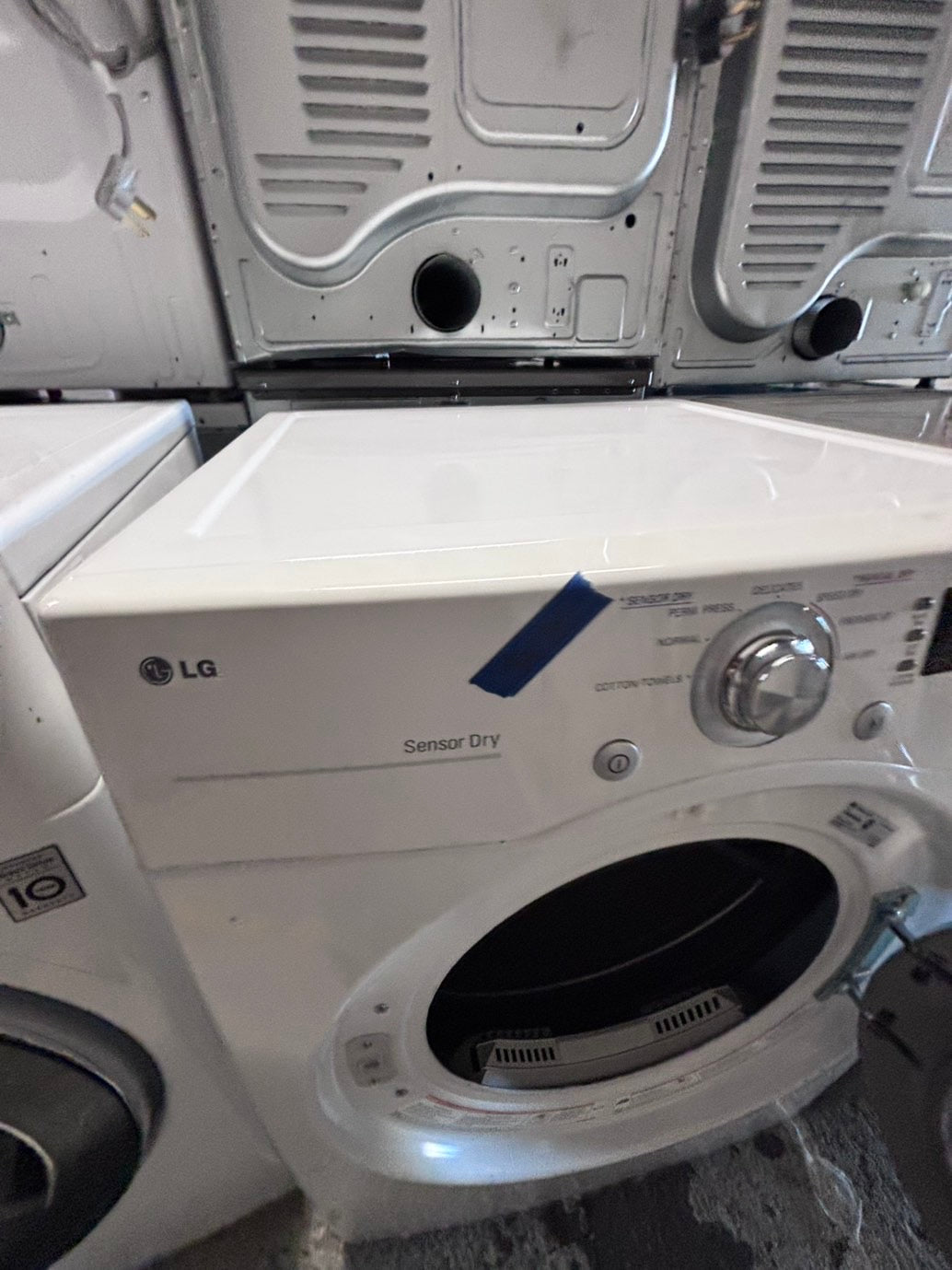 >*July 4th sale 🔥🇺🇸 LG sensor Dry front load stackable electric 220v dryer in white  color used-refurbished 27" #DS155NB