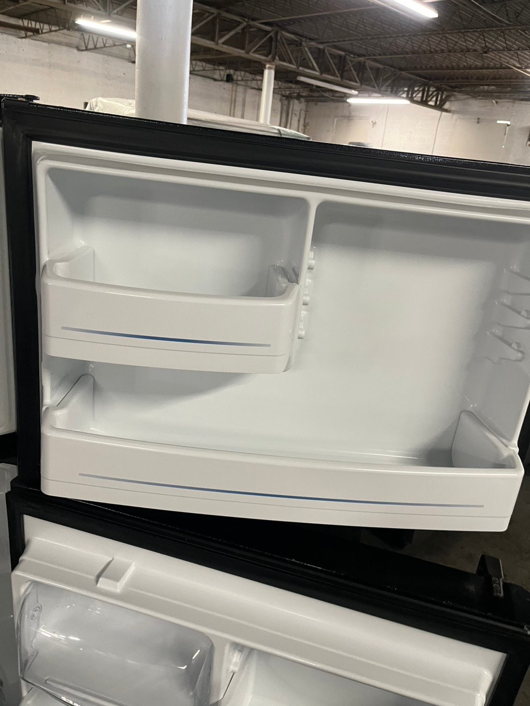 = Ge 33” Top freezer fridge  black refurbished #RFTB67B