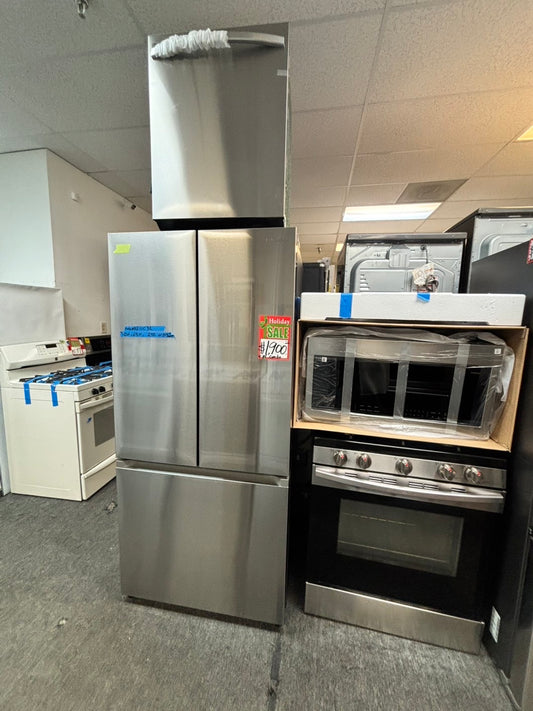 🎄🎄Christmas sale 🎅 | Samsung kitchen combo / furnished Refrigerator 32”, gas range, New microwave and dishwasher -💥4 appliances💥#RFGS32L