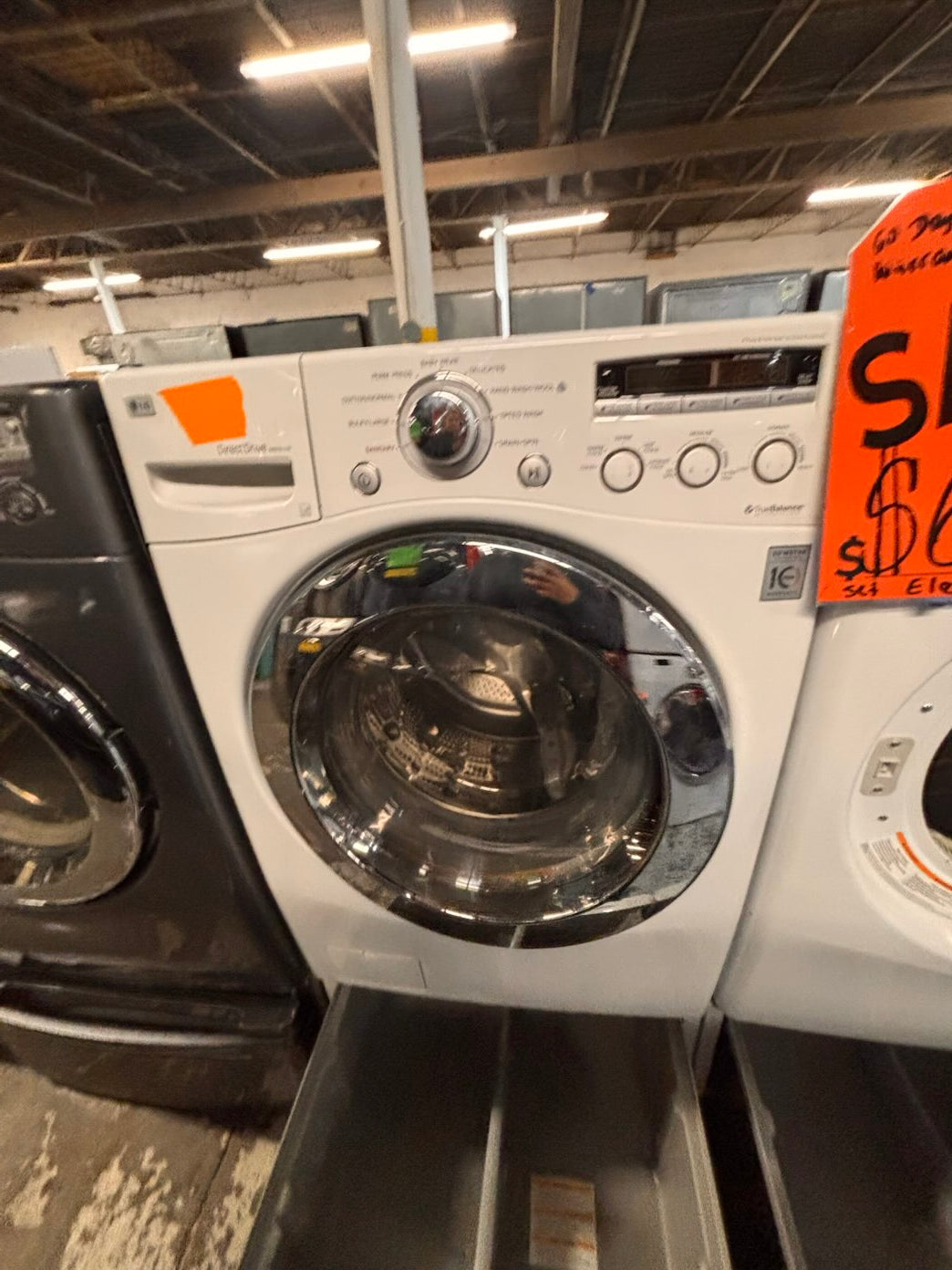 }}SALE🔥LG used- refurbished front load electric 220v dryer & washer large  capacity with pedestals in white color 27” working 💯  with warranty #FLZ5527B