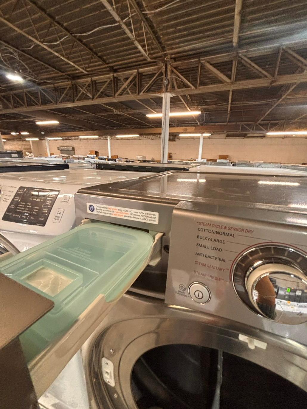 }}LG GAS  washer large capacity& dryer steam set front load stackable or side by side gray-silver 27” working 💯 with warranty !   used-Refurbished #LGSG3SET