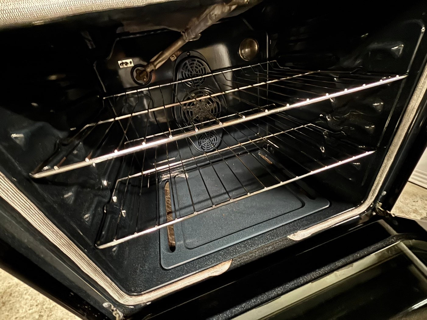 -Samsung gas range 5 burner convection oven roast bake /broil self clean stainless steel  30" used -refurbished       Item number#GR237TNB