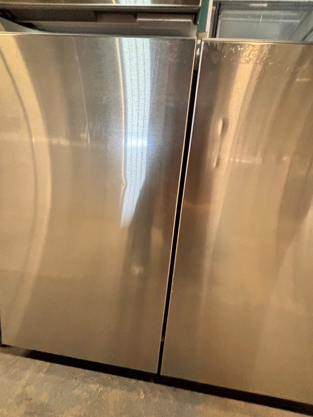 >special🎈New open box 📦 costumer return -Samsung - Bespoke 23 cu. ft. Counter Depth 4-Door French Door Refrigerator with Beverage center #RS33T41B