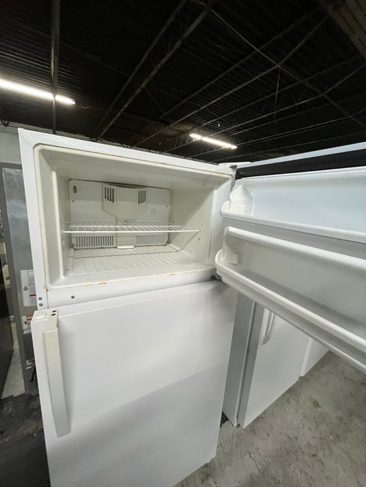 🔥black Friday sale⚡️Kenmore top freezer Refrigerator in white #RF3KM1B