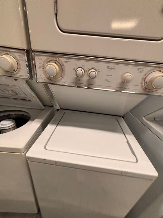 }}Whirlpool stacked laundry center Electric 220v washer & dryer set used -in white 24" #LCW24YTB