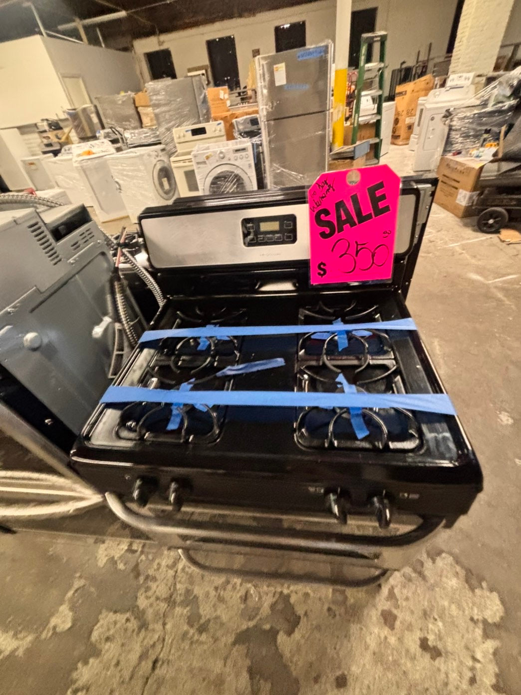 >frigidaire stainless steel Gas range 4 burner bake broil Hi/Lo self clean in stain used-Refurbished 30” #FGEZ23B