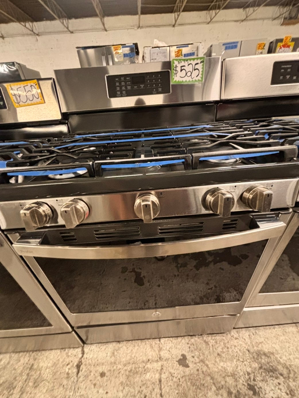 >GE Air-fry Gas range 5 burner convection oven bake ,broil Hi/Lo self clean in stainless steel used-Refurbished 30” #GSG66B