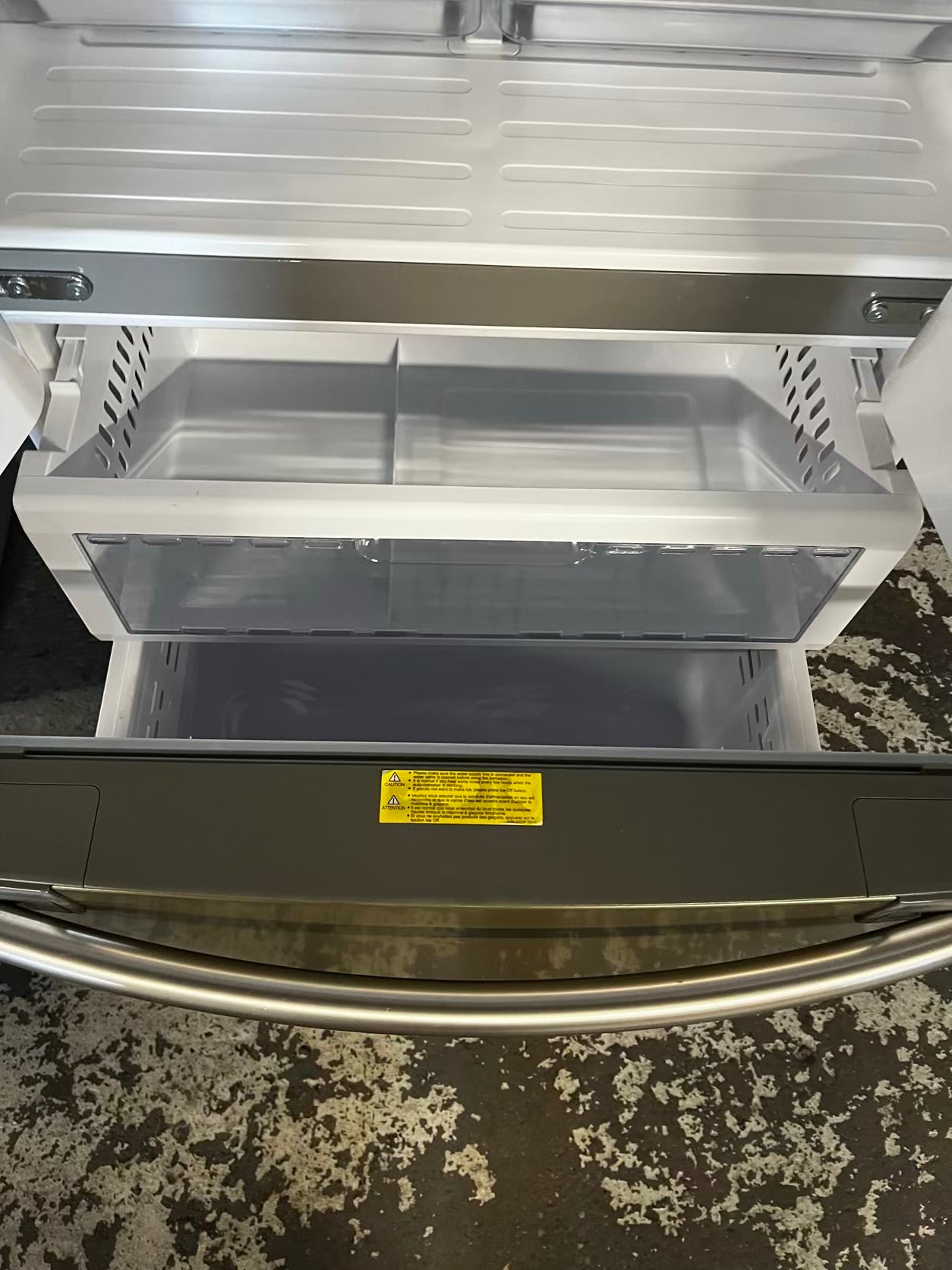 🎄Holiday Sale 🎁Used | Refurbished Samsung  32”  French door refrigerator counter depth slate *NO ice maker- stock number #RF72C3B