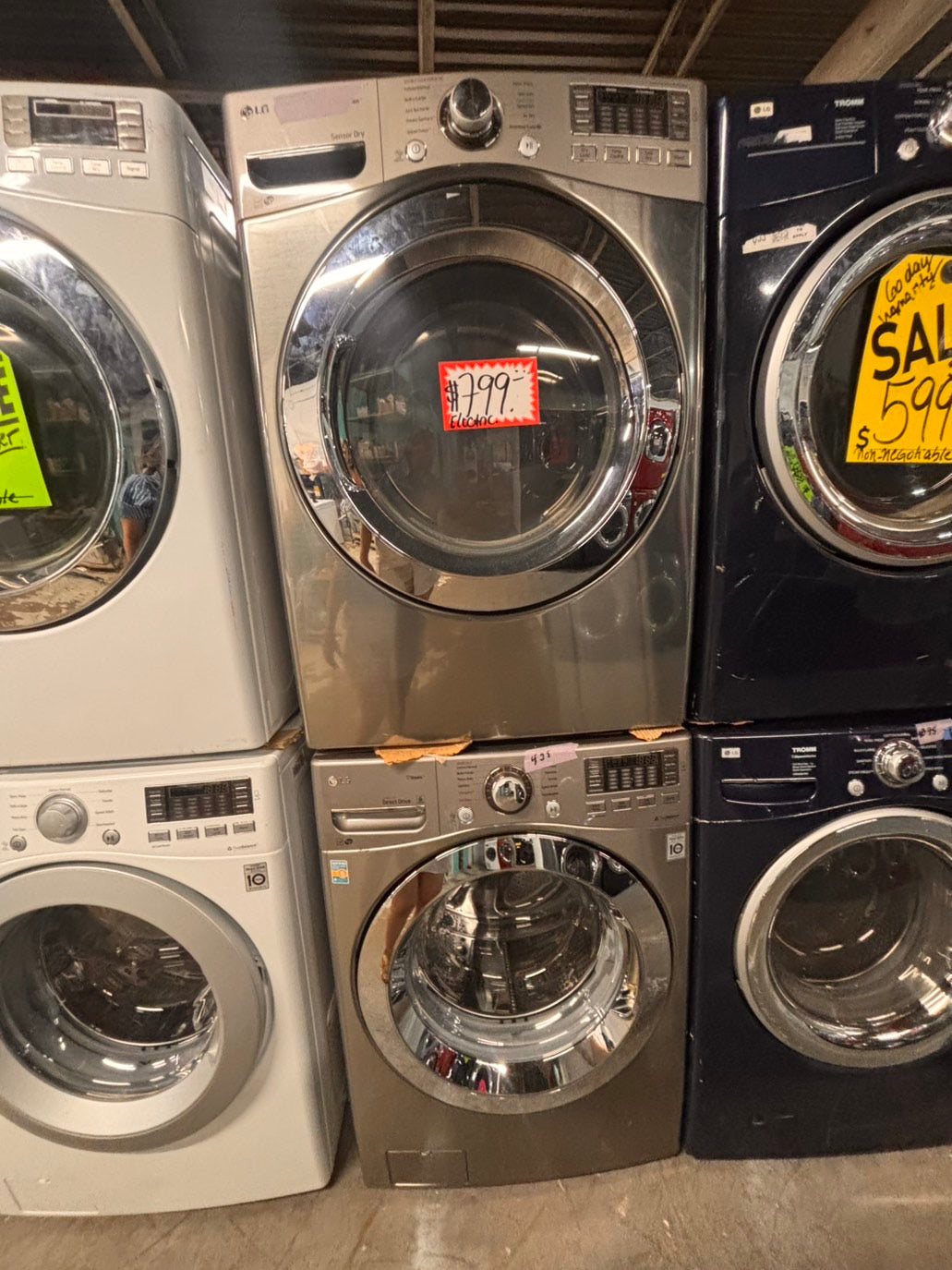 >*Used-great conditions refurbished LG steam washer 4.5cu ft & electric steam dryer 7.5 cu ft large capacity set electric 220v front load stackable or side by side - sensor dry He in silver-gray  #W9PU6SET