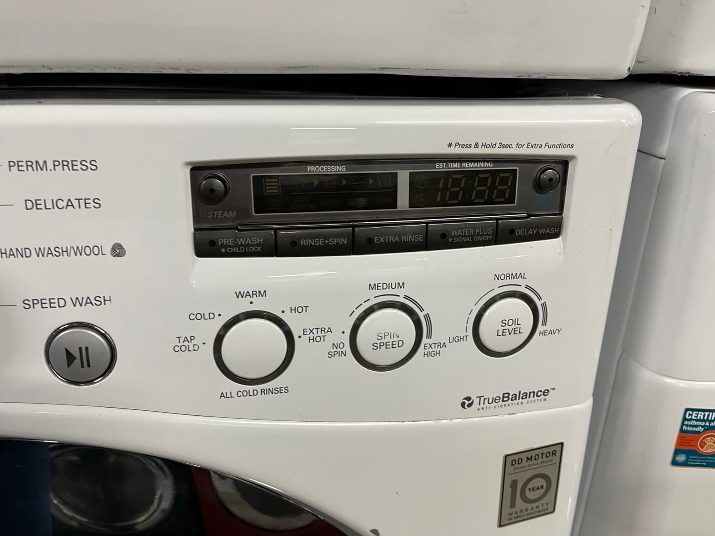 LG washer & dryer set electric 220v front load stackable in white 30" in Refurbished #WD928RB