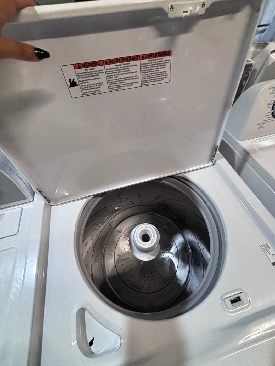 >*whirlpool Top load washing machine w agitator large capacity 27" in good condition,used-Refurbished #TWA336B
