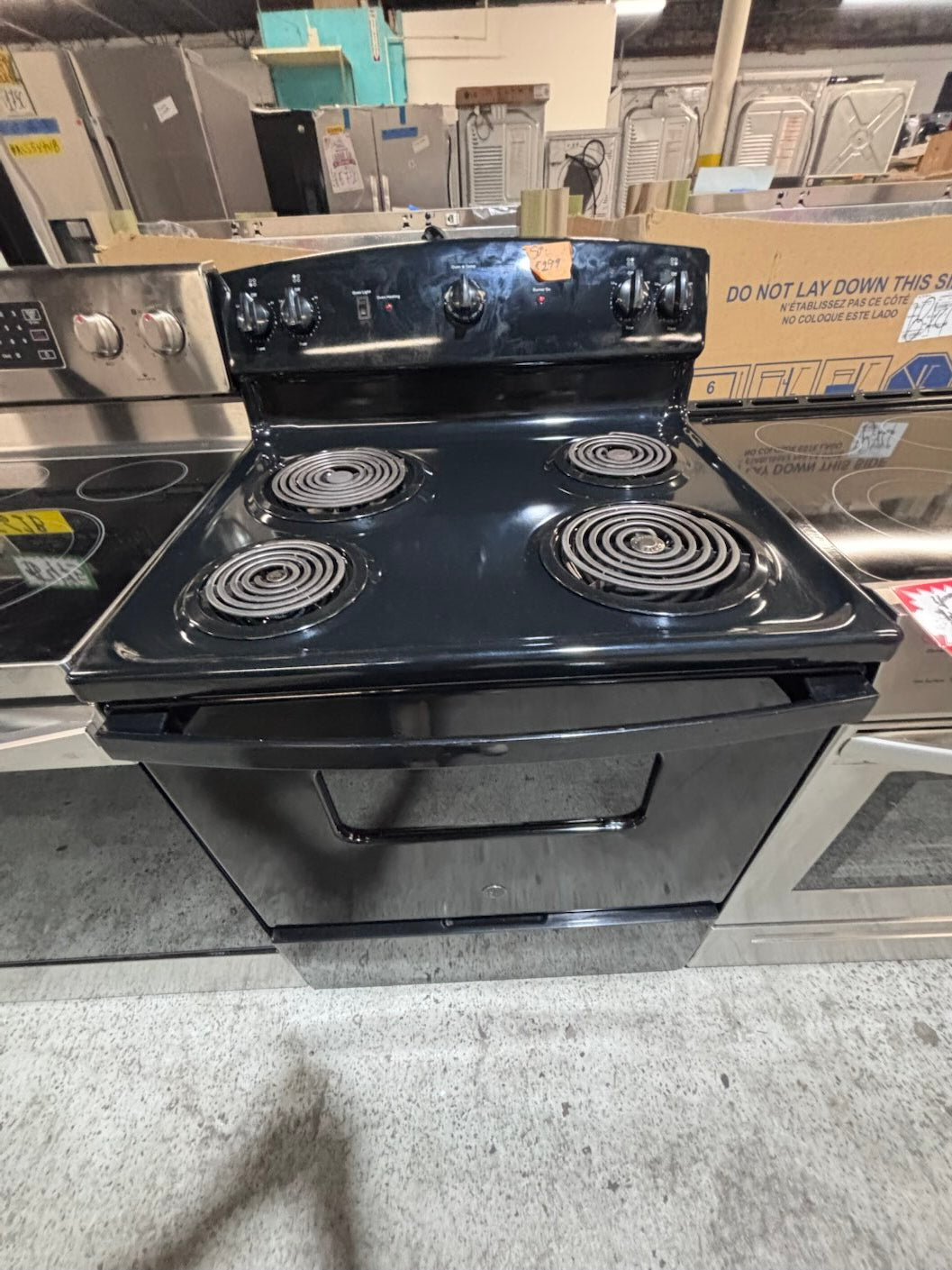 } sale🎈🎈hot point black electric coil top range coil 220v bake /Broil 4 burner used-Refurbished  great condition 30" working 💯 with warranty  #GN4FG4B