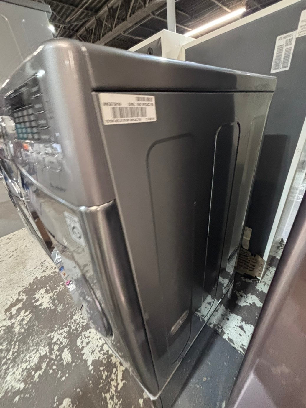 >>used- LG  Kenmore  front load washer & dryer set  electric 220v large  capacity with pedestals in gray (silver) color 27” #PS3EASET