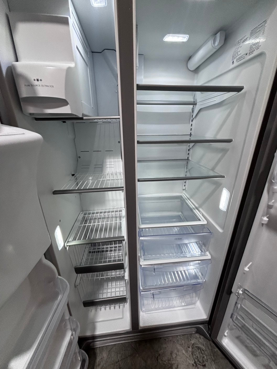 >*early July 4th sale🇺🇸36”frigidaire counter depth side by side door fridge  stainless steel w/ice water dispenser 36” #FRG24AAB
