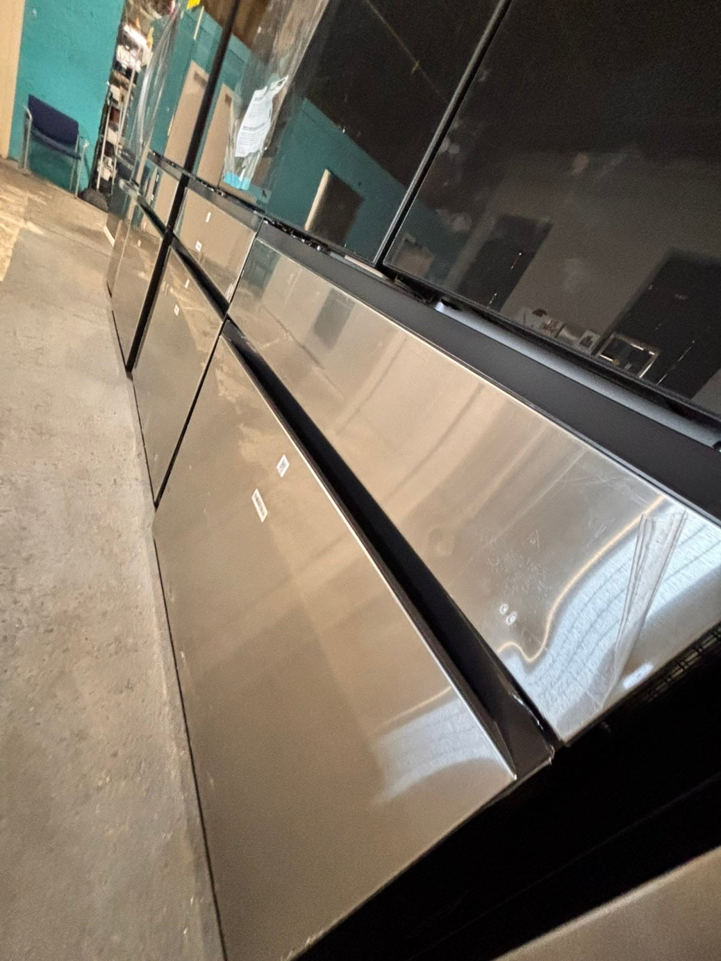 >new open box costumer return  Samsung Bespoke 23 cu. ft. Counter Depth 4-Door French Door Refrigerator in Stainless Steel with Family Hub in Charcoal Glass #RFFH1D41B