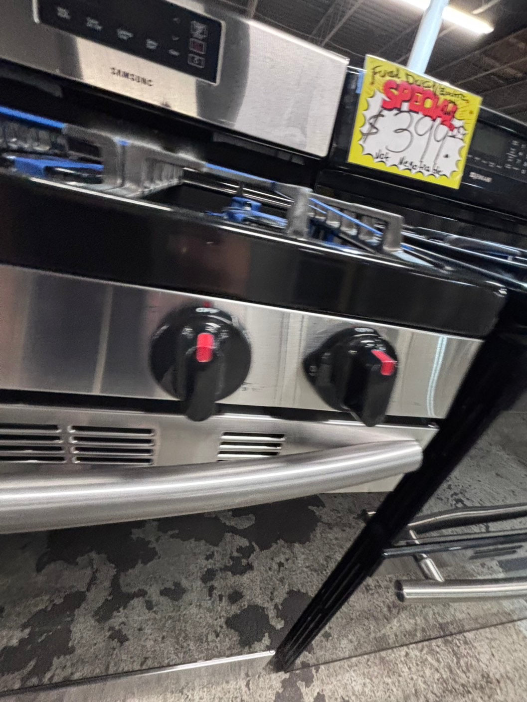 >*samsung Gas range 5 burner convection oven bake ,broil Hi/Lo self clean in stainless steel used-Refurbished 30” #SSY46B