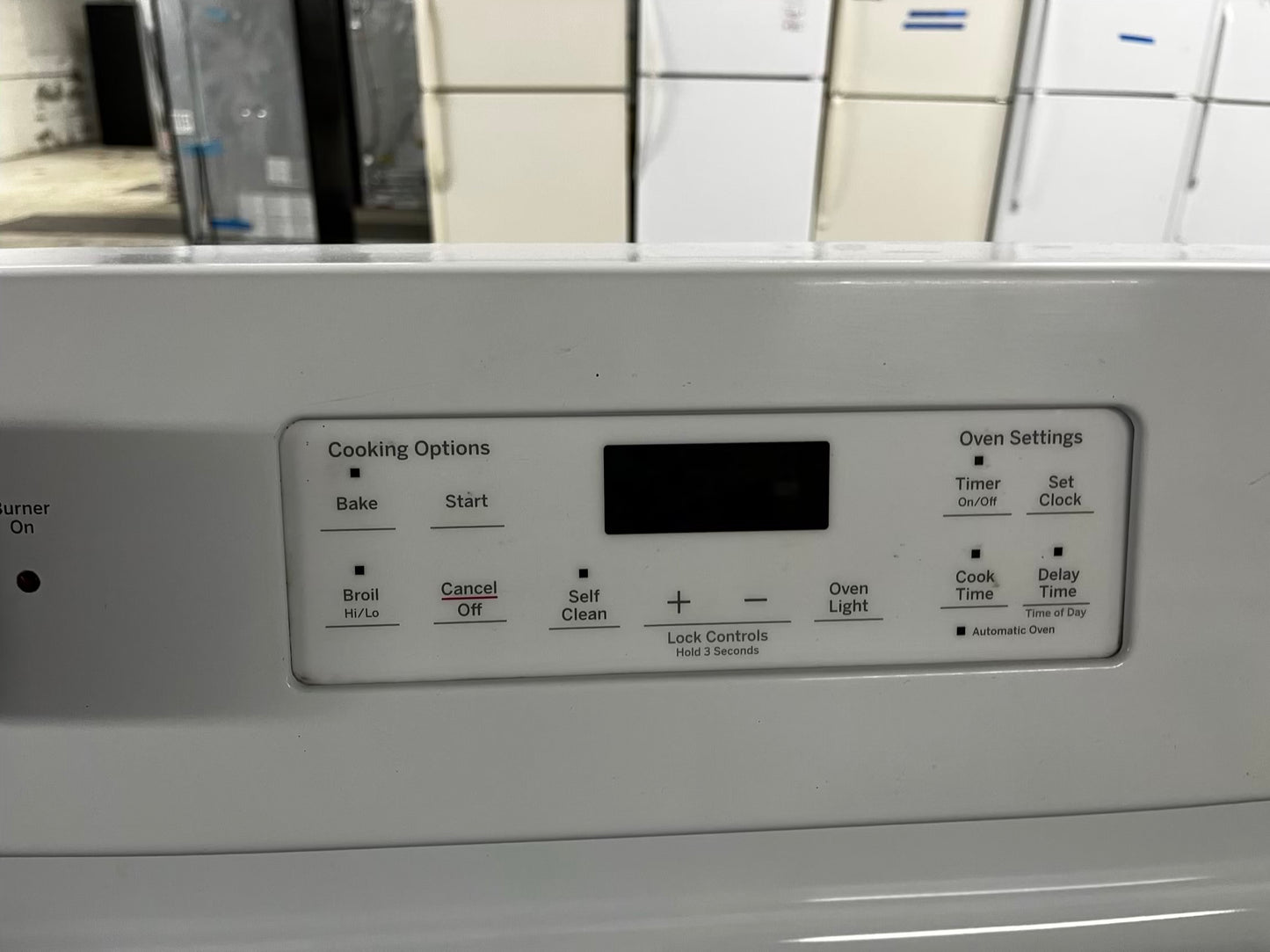 GE glass top electric range 220v 4 burner Refurbished bake Broil hi/lo self clean in white 30" #ER1PG49B