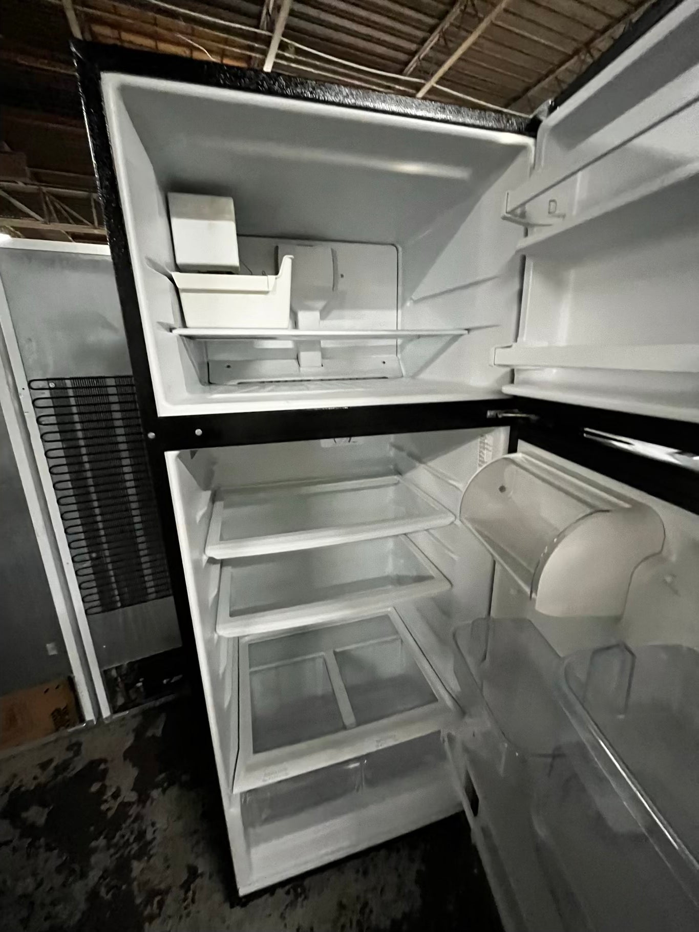 - Whirlpool top freezer refrigerator stainless steel 28" #RF777QB