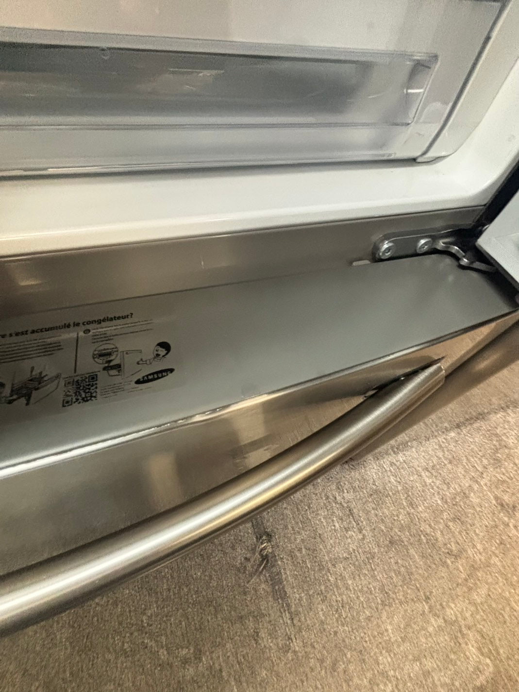 * Samsung French door Refrigerator stainless steel w/ ice water dispenser 36" counter-depth  #RF60CL