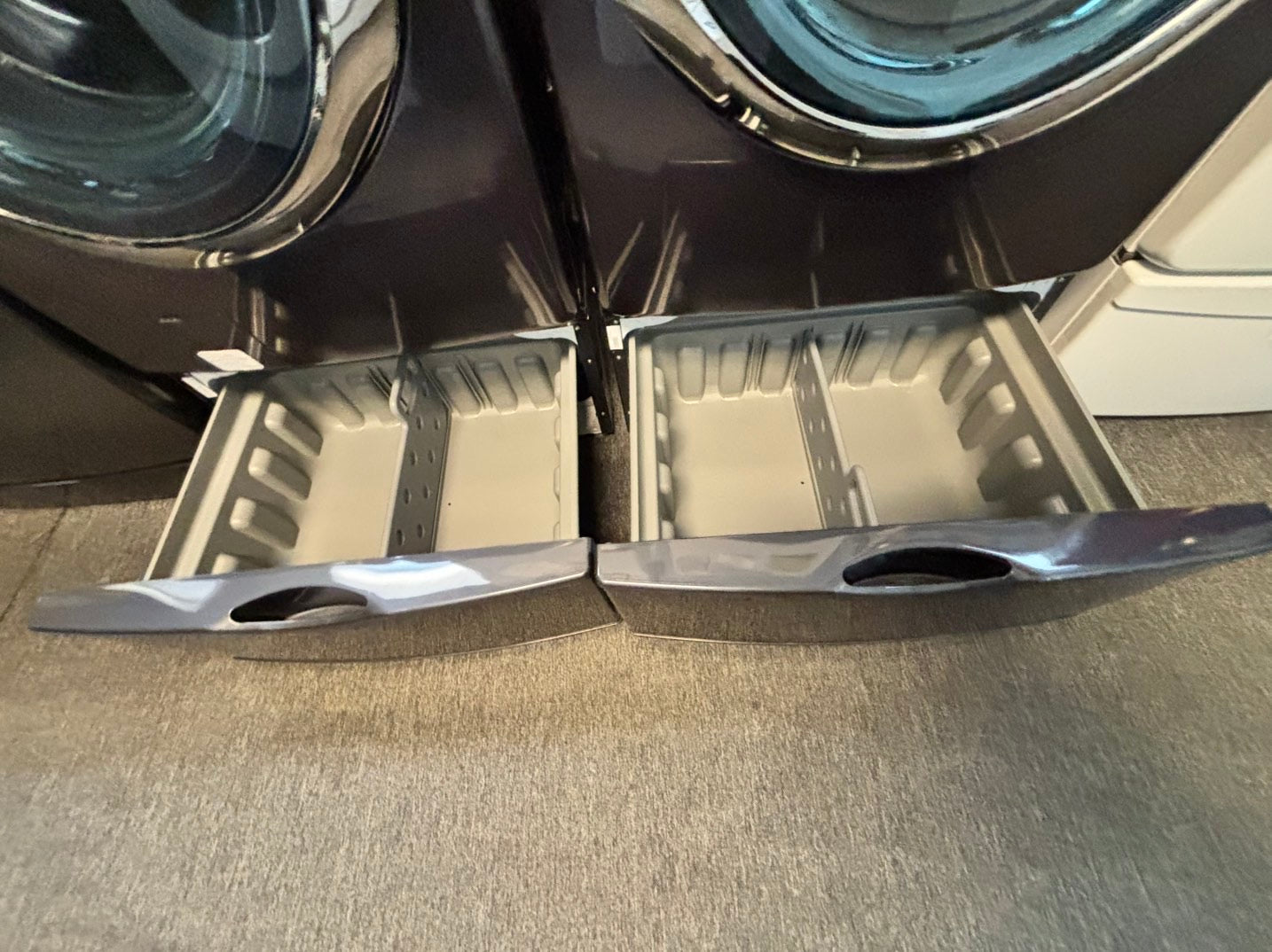 🎄🎄Christmas sale 🎅Samsung  washer & dryer GAS set front load stackable or side by side large capacity stainless steel drum w/pedestal extra storage 27" Refurbished #WDG1167L