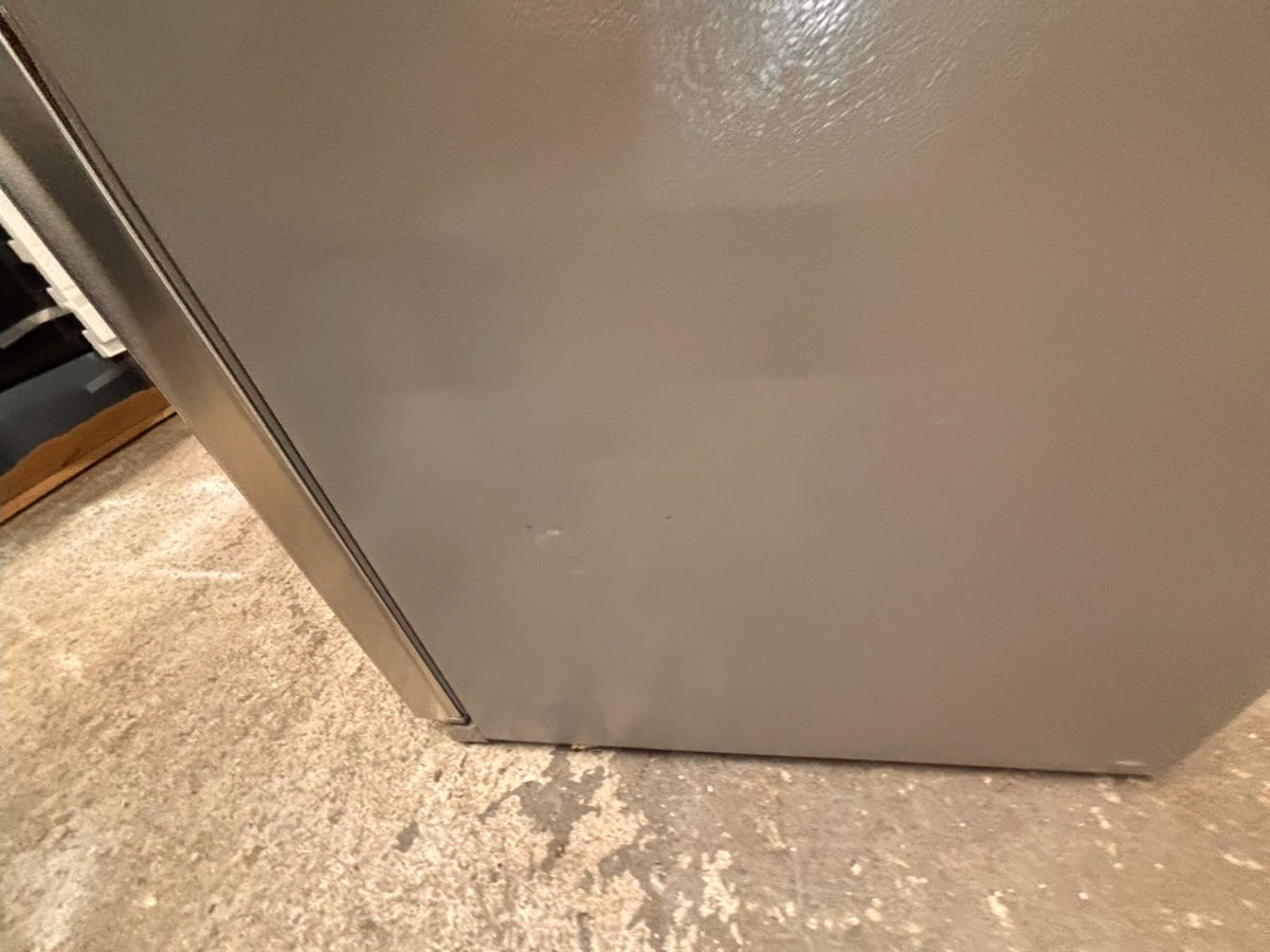 }}LG  33” x 68.1/2 h wide doors French door Refrigerator  with ice  🧊 maker inside #DFLGH338B
