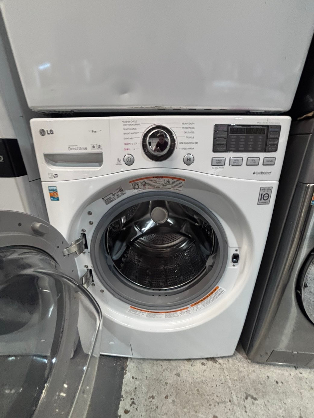 >*early July 4th special 🇺🇸LG washer & dryer set electric 220v front load stackable or side by side - sensor dry in white color #WWS2BSET
