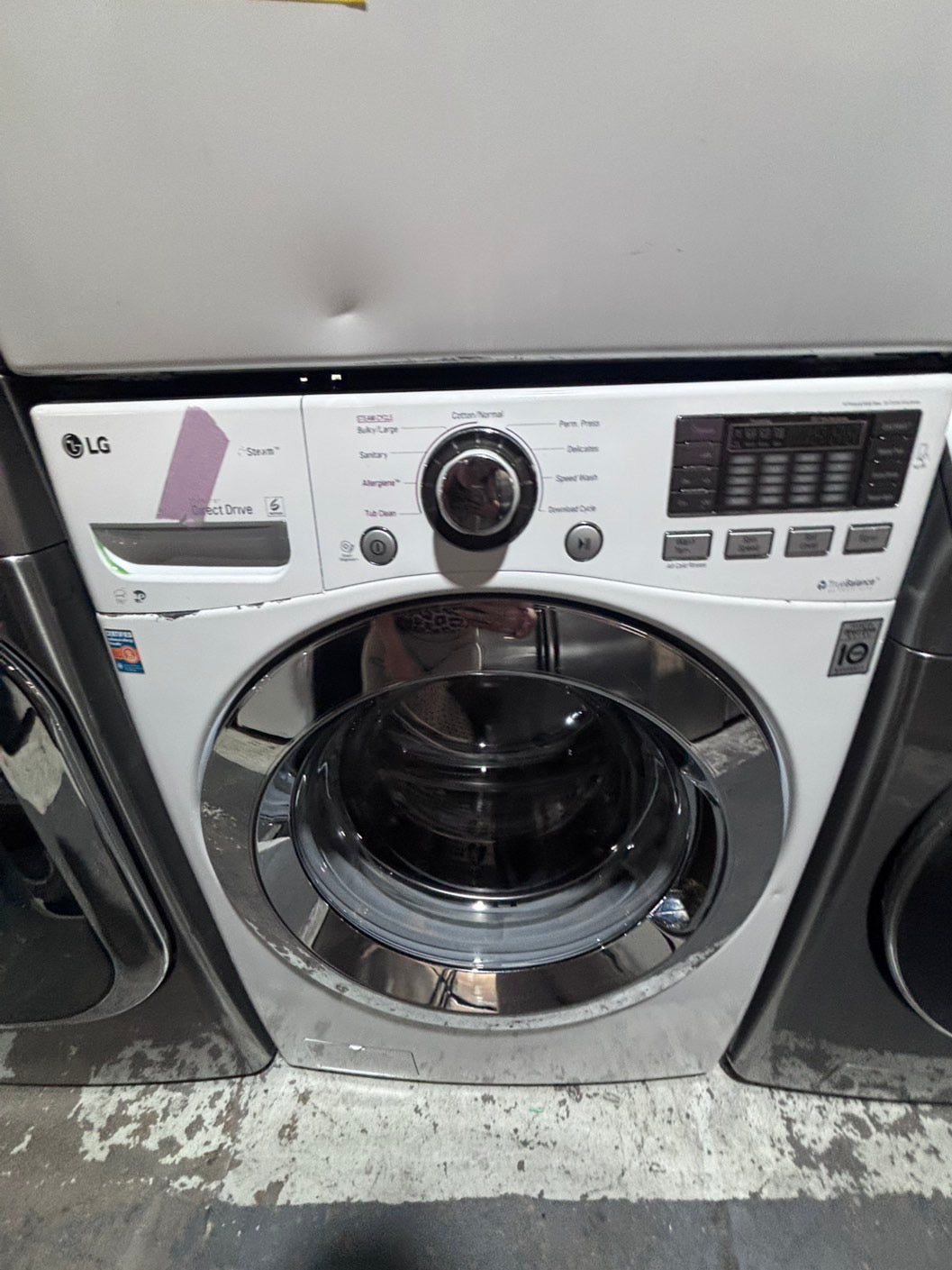 >* special🎉LG washer & dryer set electric 220v front load stackable or side by side - sensor dry in white  #WEAA5SET