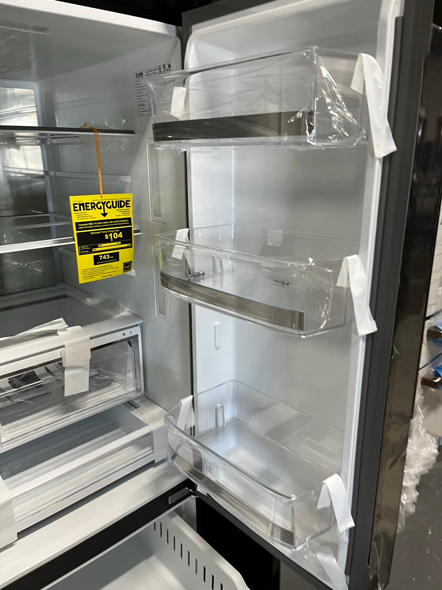 OPEN BOX 📦 | SCRATCH & DENT - ZLINE 36 in. 28.9 cu. ft. Standard-Depth French Door External Water Dispenser Refrigerator with Dual Ice Maker in Fingerprint-Resistant Black Stainless Steel #RF842FB