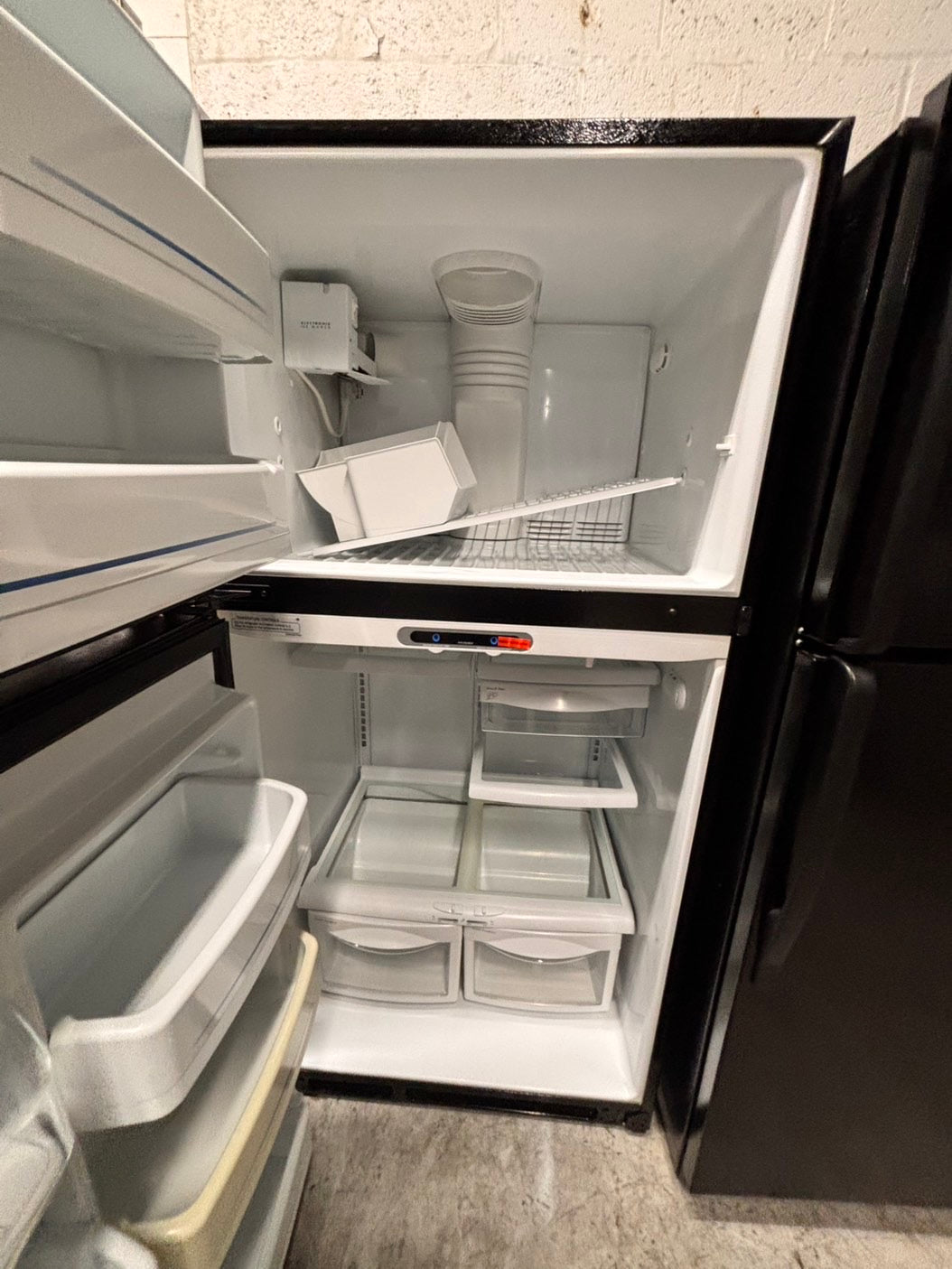 >GE  33” Top freezer fridge   With ice maker inside ,black  used-refurbished #RG21QB
