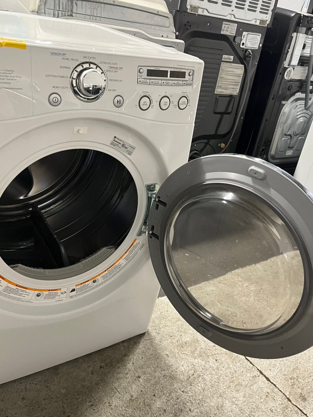 -🔥Black Friday ‼️LG sensor Dry front load stackable electric 220v dryer in white  27" #EDLG61B