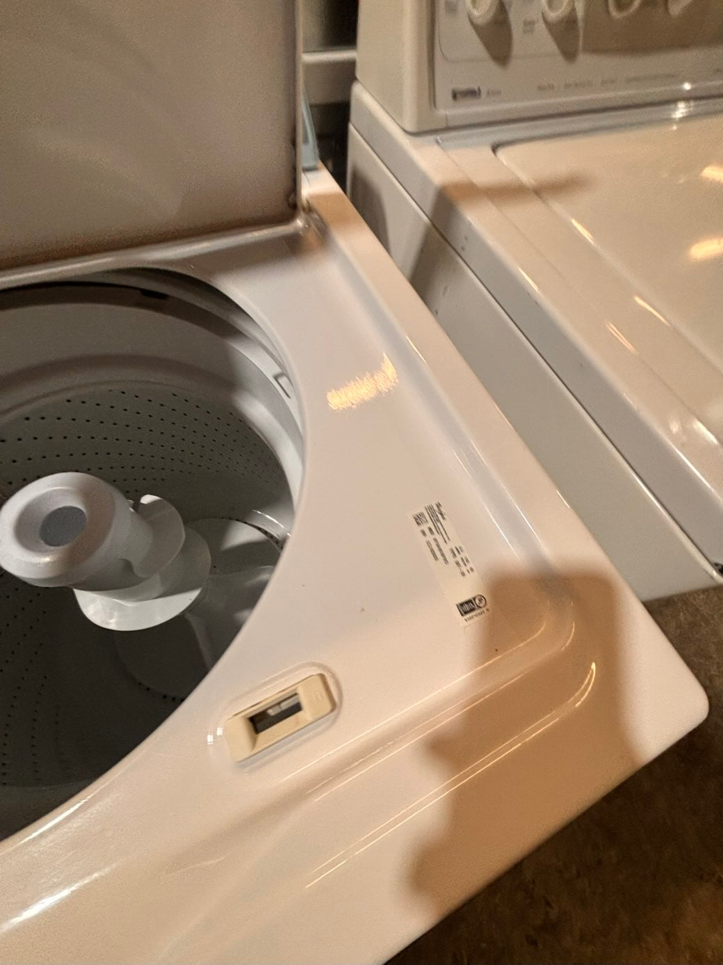 }}Whirlpool  Top load washing machine w agitator 27" in good condition,working 💯 with warranty ! used-Refurbished #AWT14TB