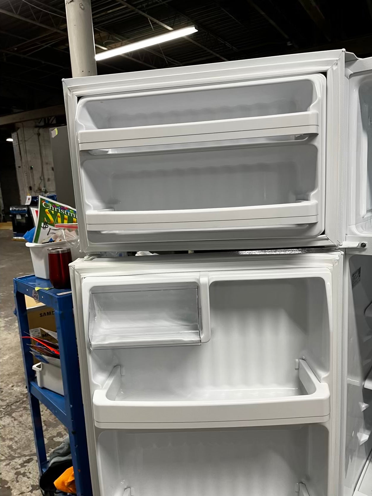 🎄Holiday Sale 🎁 GE top freezer refrigerator in white used refurbished 28” #RF39468B