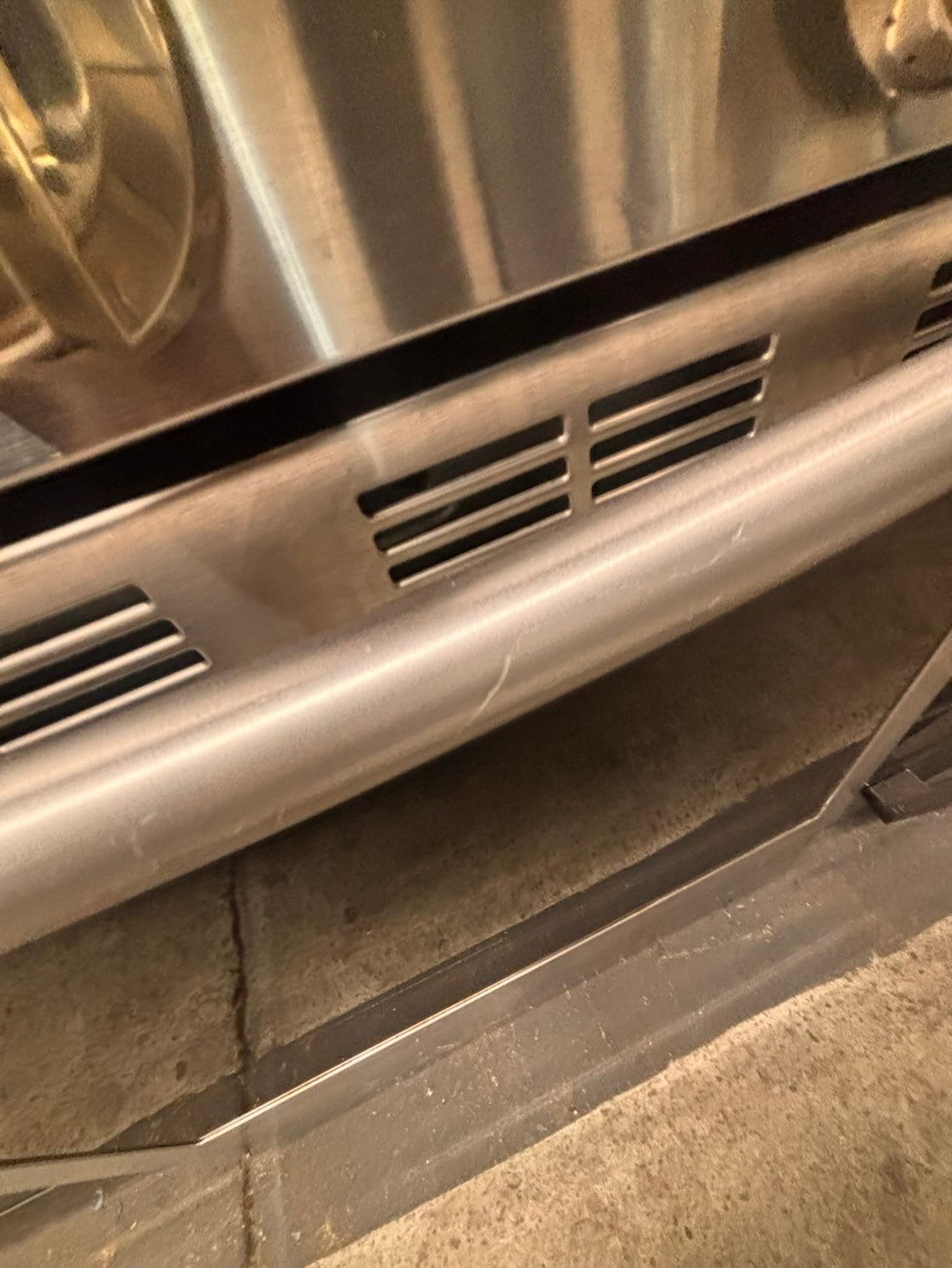 }}samsung Gas range 5 burner convection oven bake ,broil Hi/Lo self clean in stainless steel used-Refurbished 30” #SGS70FB